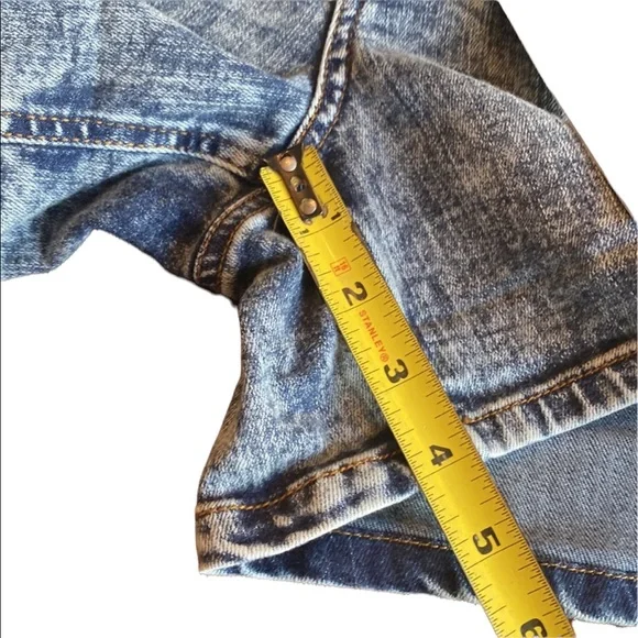 Indigo Rein Distressed Jean Shorts - Picture 11 of 14